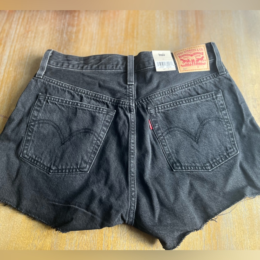 Women’s black Levi’s shorts size 29. NWT.